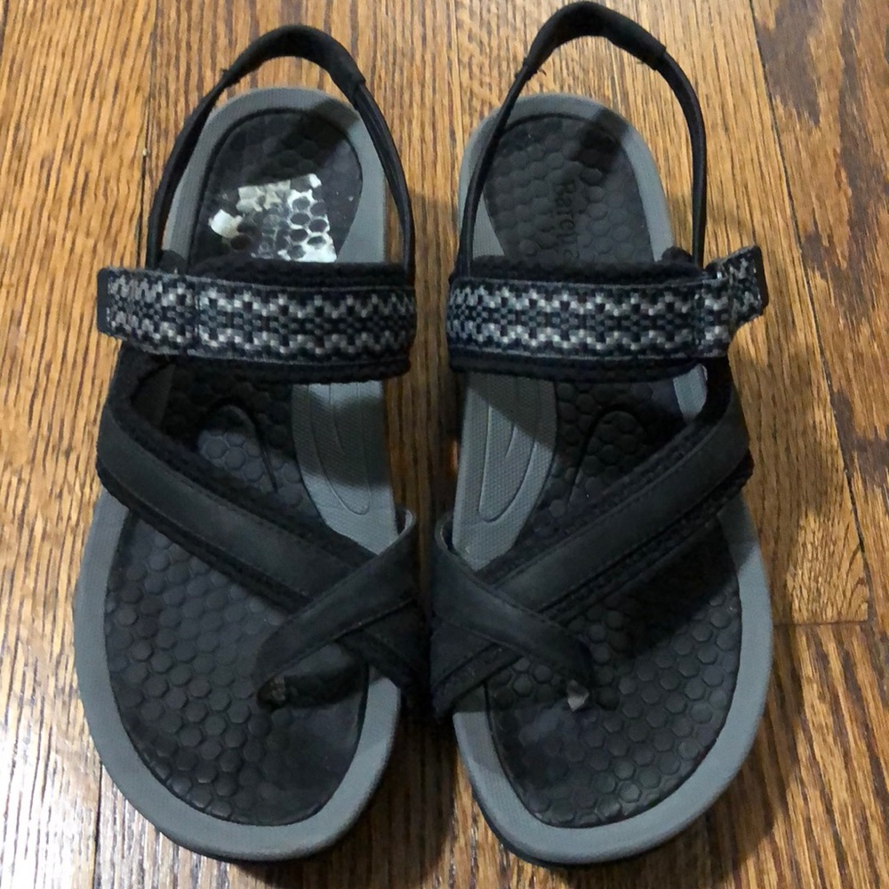 Baretrap wedge sandals size 6.5